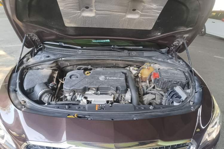 Used Buick LaCrosse 2016 20T Luxury Model Engine Bay