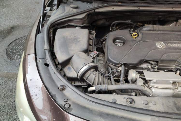 Used Buick LaCrosse 2016 20T Elite Edition Engine Bay Right