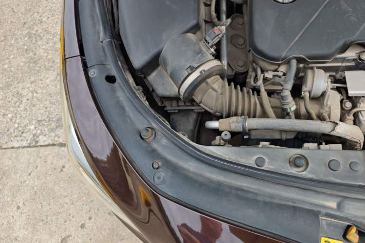 Used Buick LaCrosse 2016 20T Luxury Model Engine Bay Right