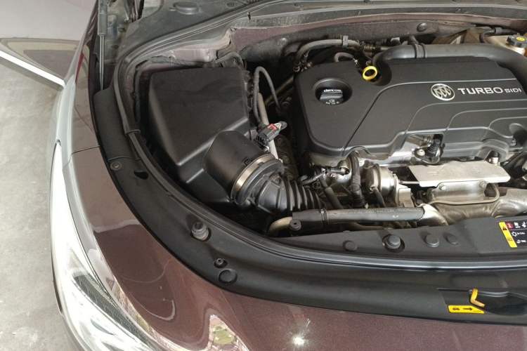 Used Buick LaCrosse 2016 20T Elite Edition Engine Bay Right