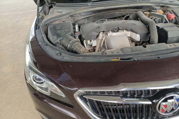 Used Buick LaCrosse 2016 28T Elite Model Engine Bay Right