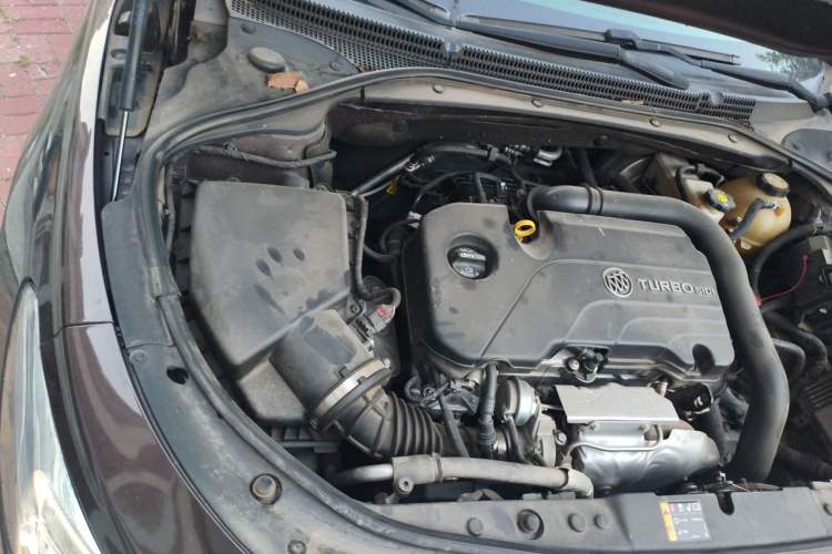 Used Buick LaCrosse 2016 20T Elite Edition Engine Bay Right