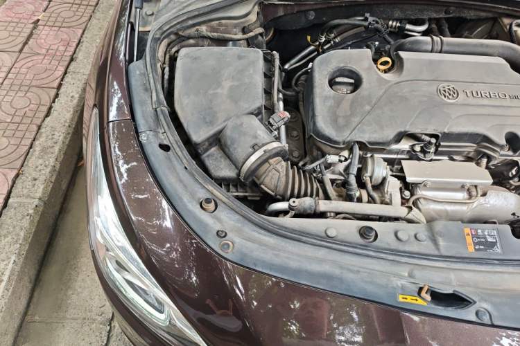 Used Buick LaCrosse 2016 20T Elite Edition Engine Bay Right