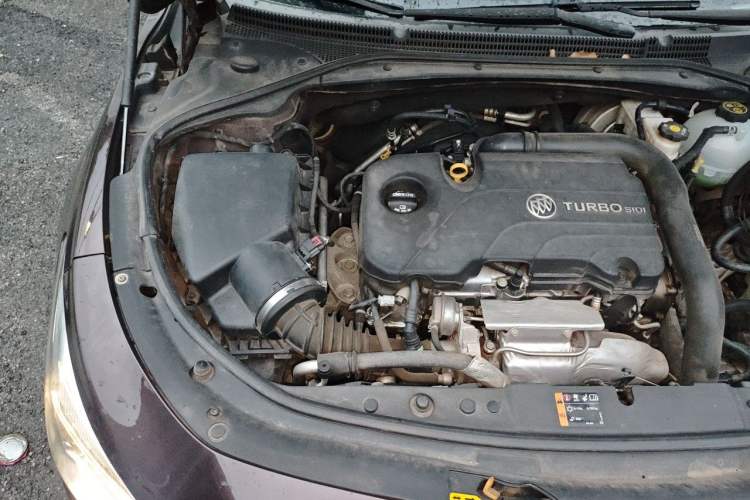 Used Buick LaCrosse 2016 20T Elite Edition Engine Bay Right