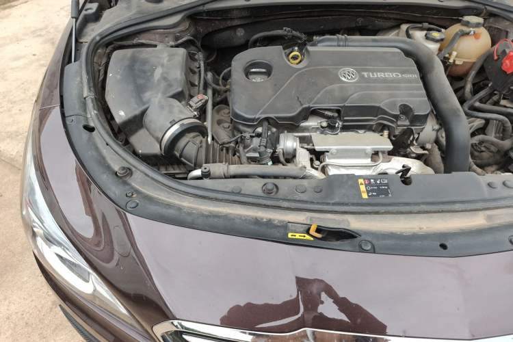 Used Buick LaCrosse 2016 20T Elite Edition Engine Bay Right