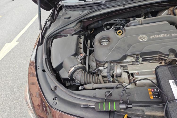 Used Buick LaCrosse 2016 20T Elite Edition Engine Bay Right