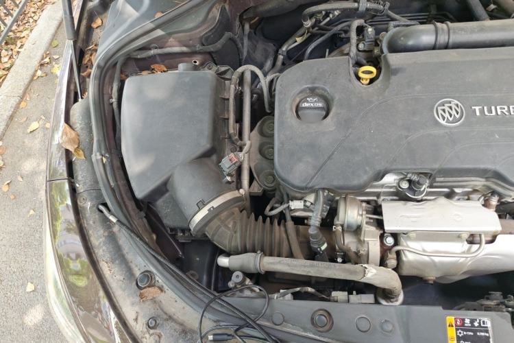 Used Buick LaCrosse 2016 20T Luxury Model Engine Bay Right