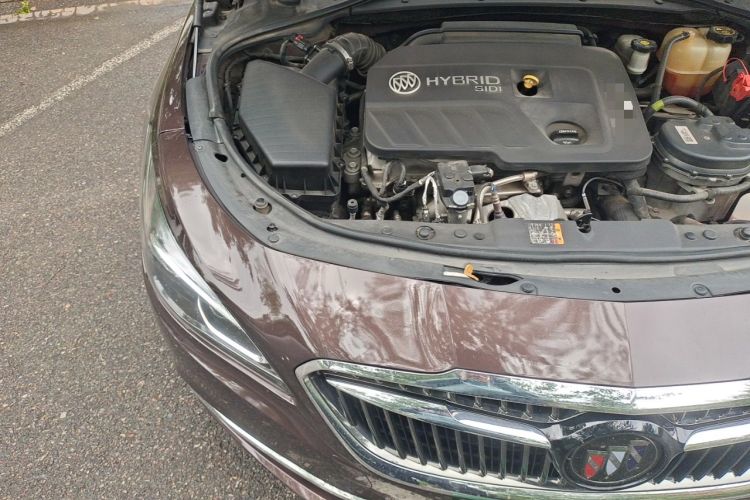 Used Buick LaCrosse 2016 30H Luxury Version Engine Bay Right