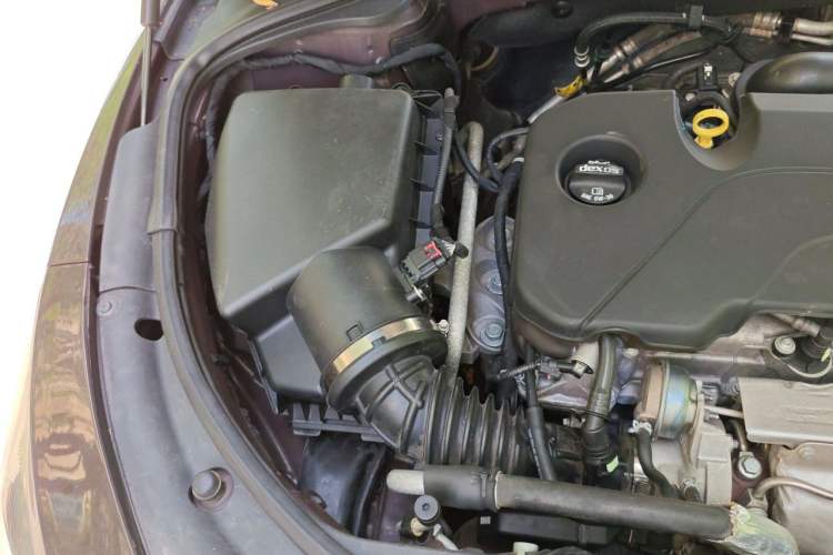 Used Buick LaCrosse 2016 20T Elite Edition Engine Bay Right