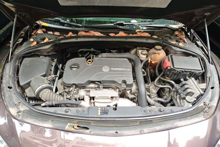 Used Buick LaCrosse 2016 20T Elite Edition Engine Bay