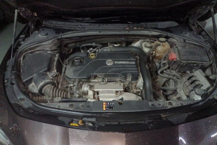 Used Buick LaCrosse 2016 20T Elite Edition Engine Bay