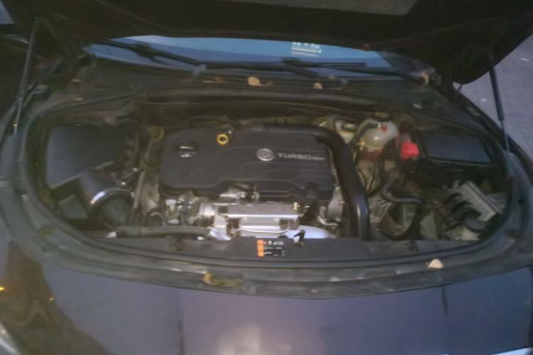 Used Buick LaCrosse 2016 20T Luxury Model Engine Bay