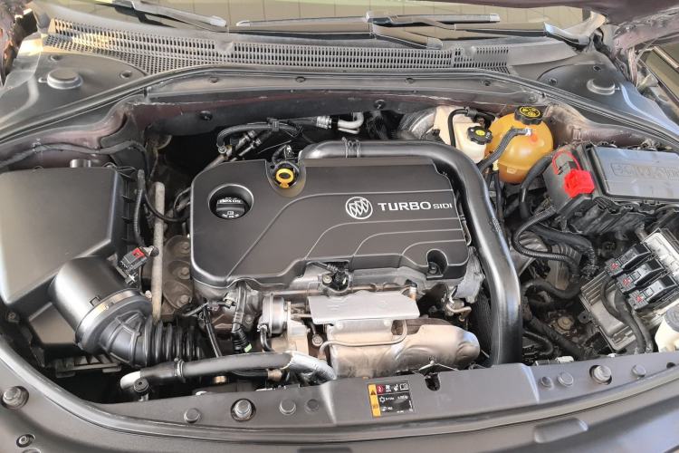 Used Buick LaCrosse 2016 20T Elite Edition Engine Bay