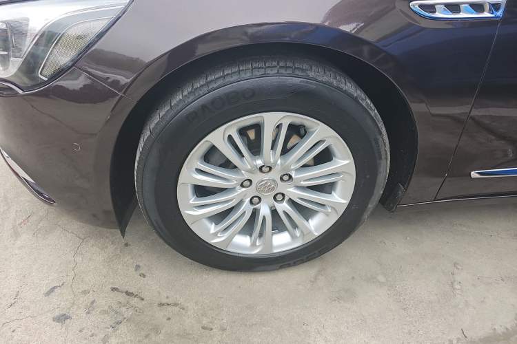 Used Buick LaCrosse 2016 20T Luxury Model Exterior 2