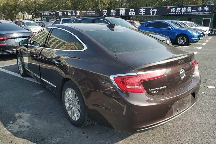 Used Buick LaCrosse 2016 30H Luxury Version Exterior 3