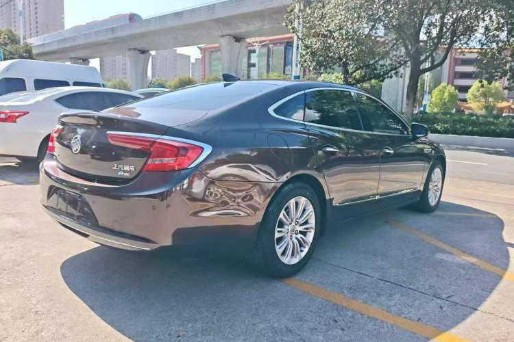 Used Buick LaCrosse 2016 30H Luxury Version Exterior 5
