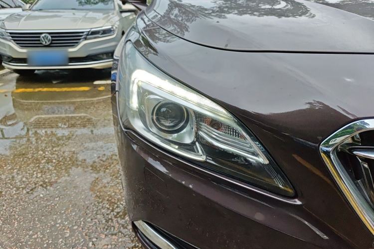 Used Buick LaCrosse 2016 28T Elite Model Exterior 6