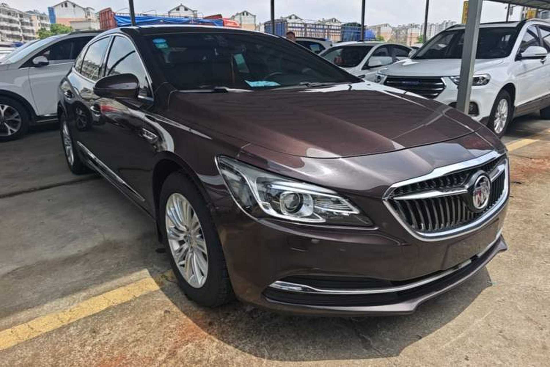 Used Buick LaCrosse 2016 20T Elite Edition Front Right 45 Deg
