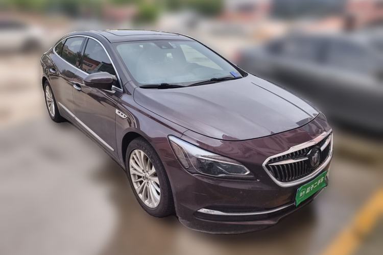 Used Buick LaCrosse 2016 28T Luxury Version Front Right 45 Deg