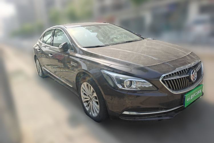 Used Buick LaCrosse 2016 Revised Version 28T Elite Edition Front Right 45 Deg