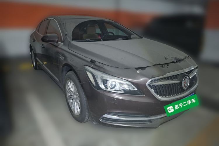 Used Buick LaCrosse 2016 20T Luxury Model Front Right 45 Deg