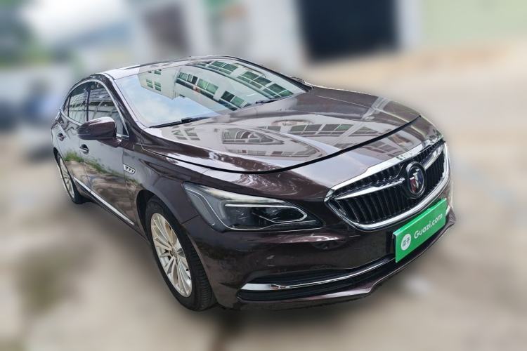 Used Buick LaCrosse 2016 28T Luxury Version Front Right 45 Deg