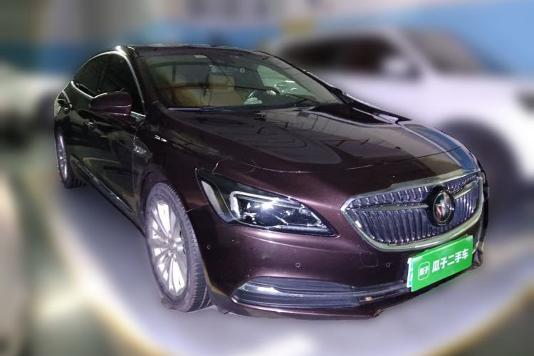 Used Buick LaCrosse 2016 28T Luxury Version Front Right 45 Deg