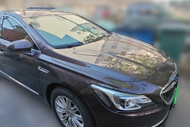 Used Buick LaCrosse 2016 20T Luxury Model Front Right 45 Deg
