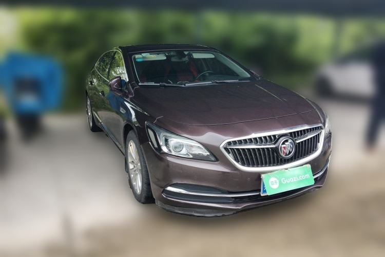 Used Buick LaCrosse 2016 Revised Version 28T Elite Edition Front Right 45 Deg