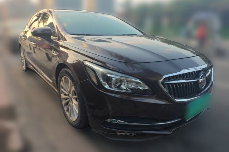 Used Buick LaCrosse 2016 28T Elite Model Front Right 45 Deg