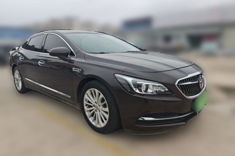 Used Buick LaCrosse 2016 Revised Version 28T Elite Edition Front Right 45 Deg