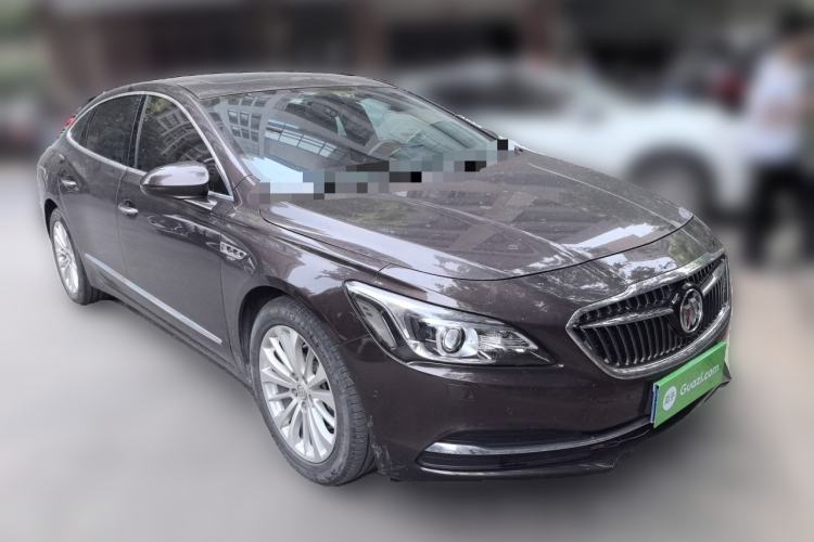 Used Buick LaCrosse 2016 Revised Version 28T Elite Edition Front Right 45 Deg