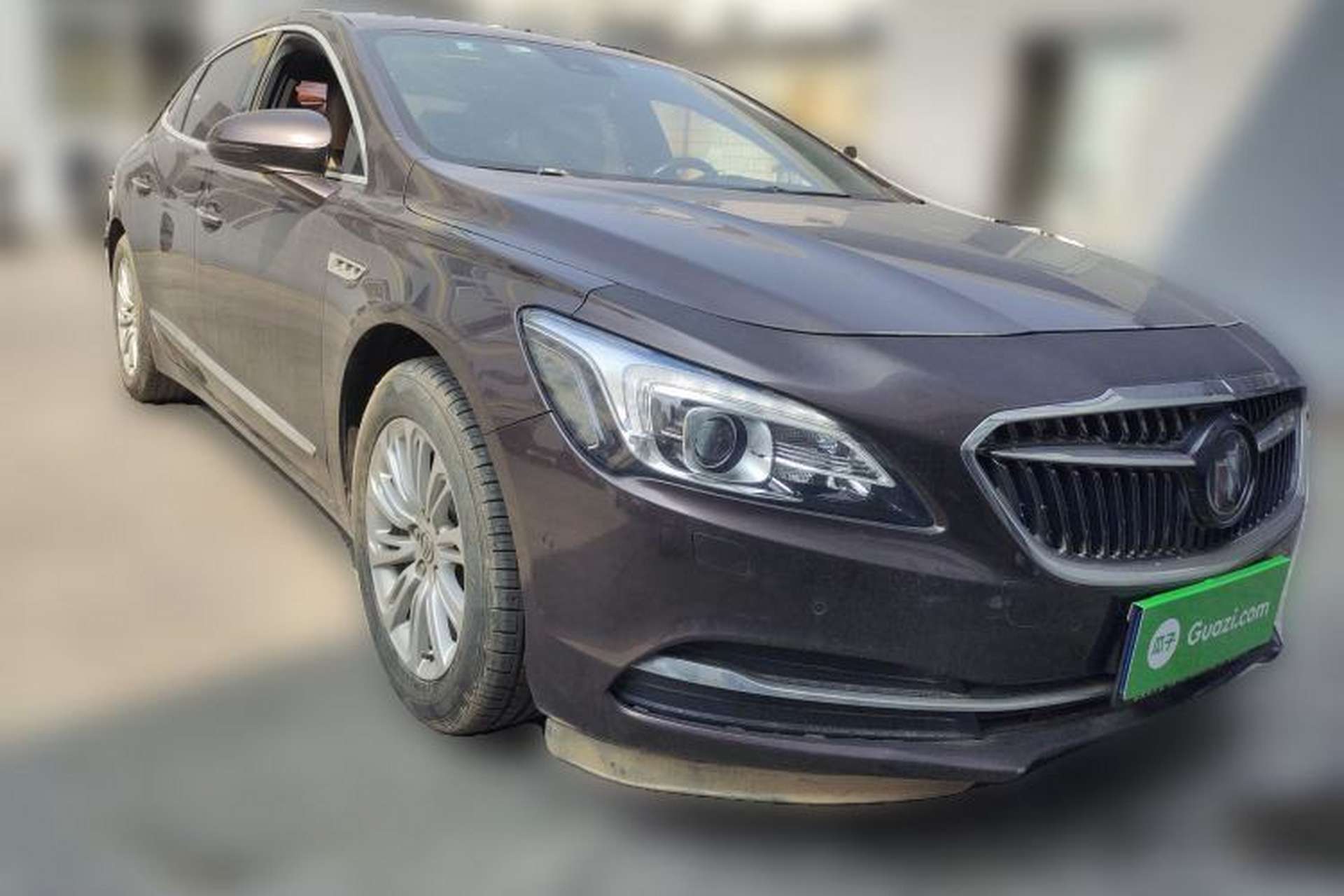 Used Buick LaCrosse 2016 20T Luxury Model Front Right 45 Deg