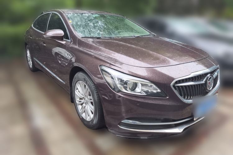 Used Buick LaCrosse 2016 20T Leading Model Front Right 45 Deg