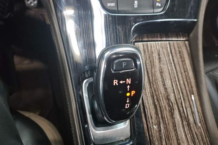 Used Buick LaCrosse 2016 20T Leading Model Gear Lever