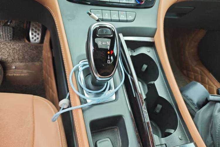 Used Buick LaCrosse 2016 20T Luxury Model Gear Lever