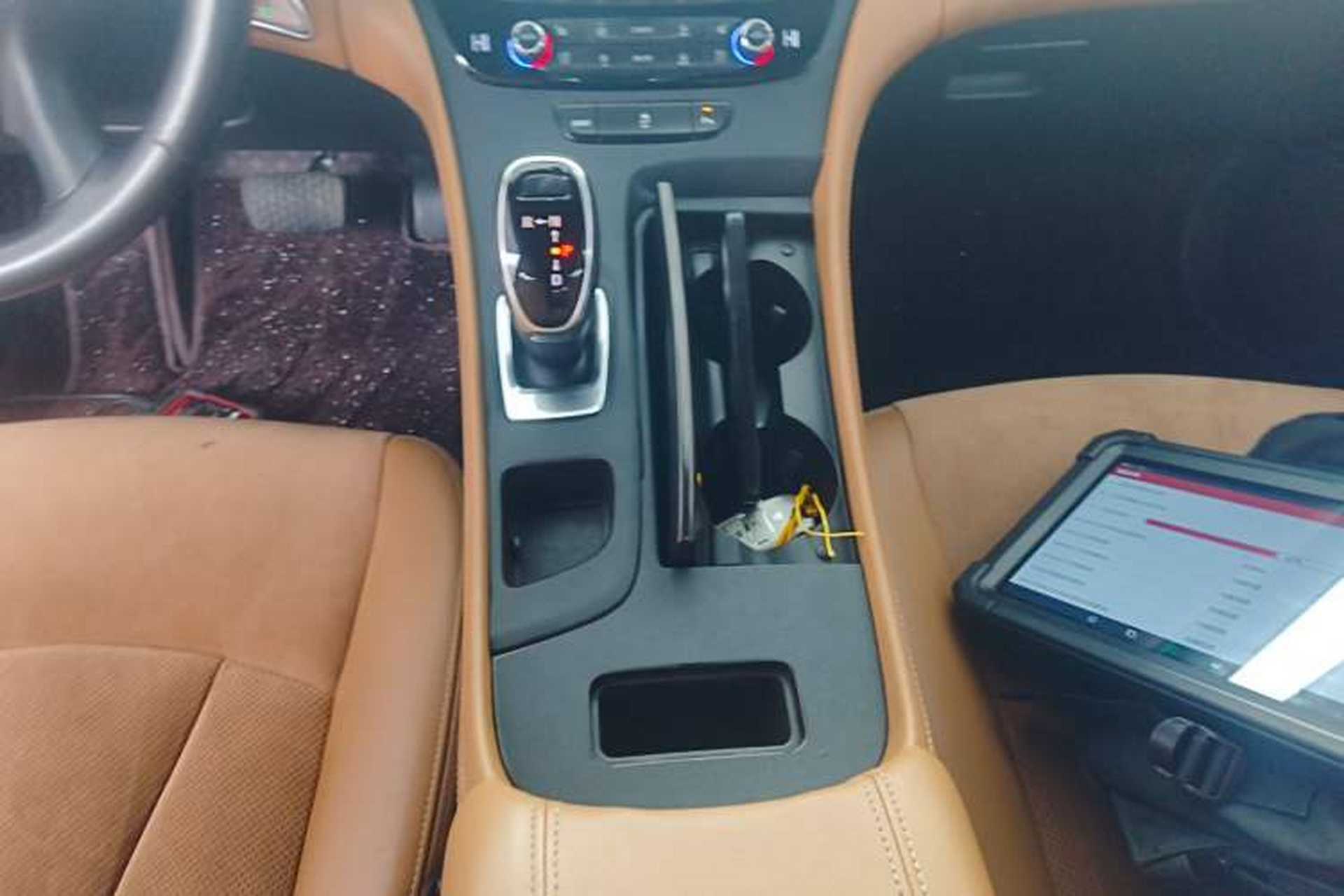 Used Buick LaCrosse 2016 20T Elite Edition Gear Lever