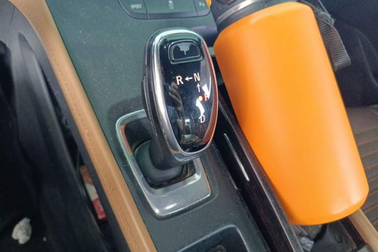 Used Buick LaCrosse 2016 28T Elite Model Gear Lever