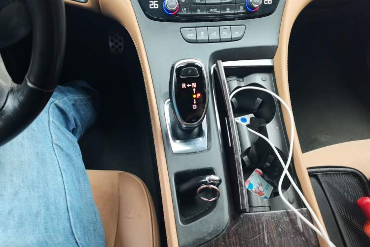 Used Buick LaCrosse 2016 20T Luxury Model Gear Lever