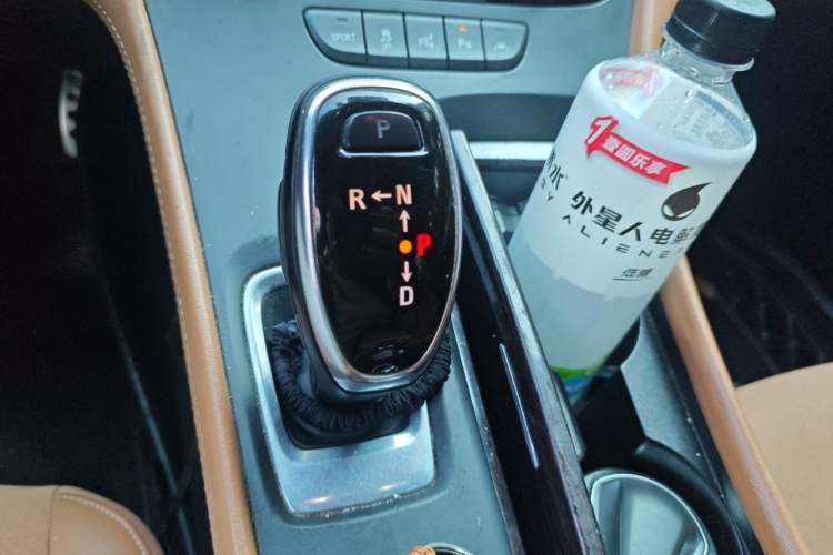 Used Buick LaCrosse 2016 20T Luxury Model Gear Lever