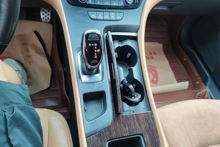 Used Buick LaCrosse 2016 20T Luxury Model Gear Lever