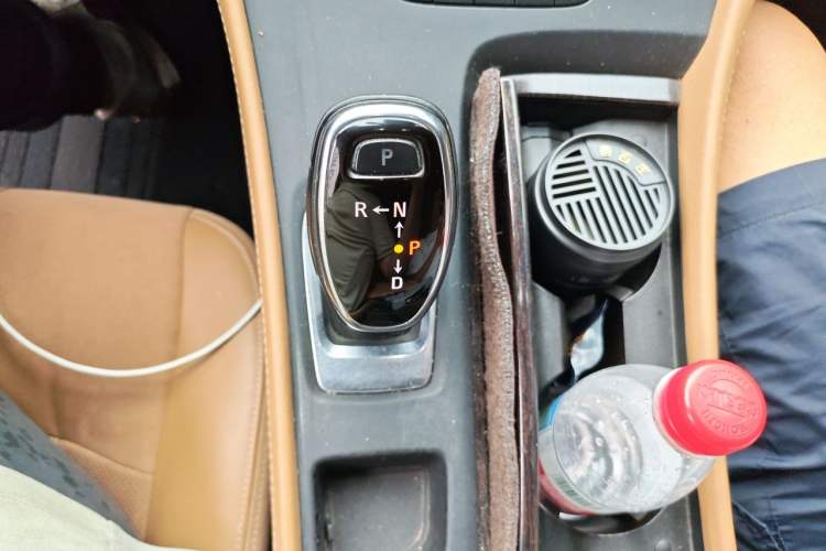 Used Buick LaCrosse 2016 20T Luxury Model Gear Lever
