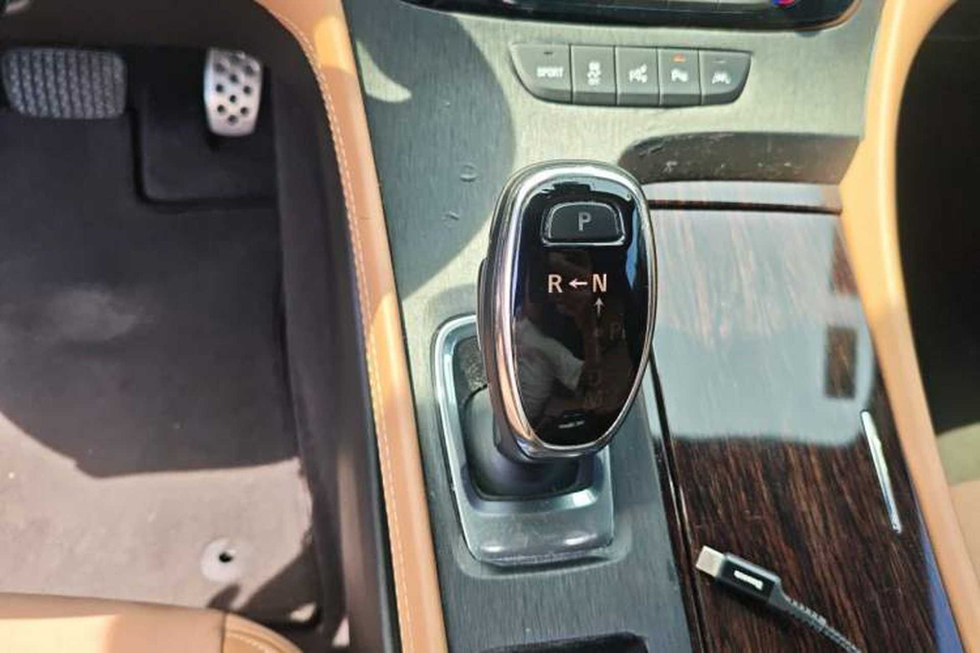 Used Buick LaCrosse 2016 28T Luxury Version Gear Lever