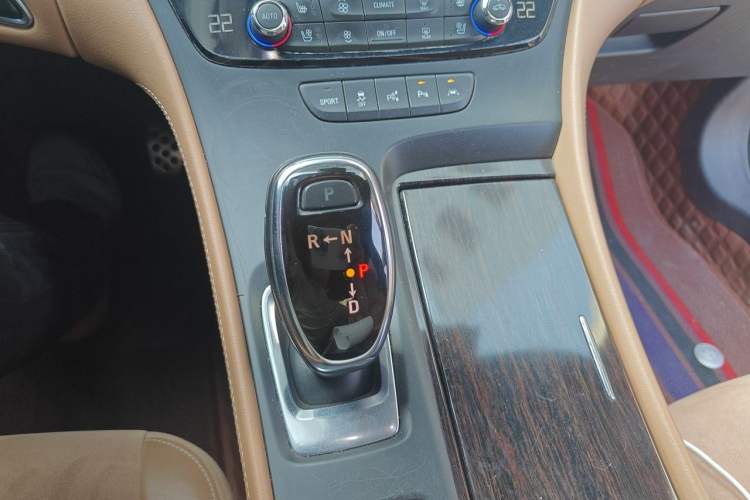 Used Buick LaCrosse 2016 20T Luxury Model Gear Lever