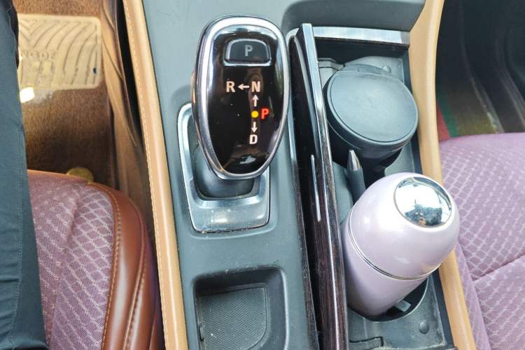 Used Buick LaCrosse 2016 20T Elite Edition Gear Lever