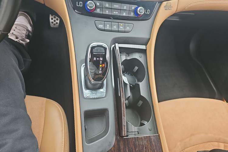 Used Buick LaCrosse 2016 20T Luxury Model Gear Lever