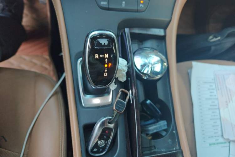 Used Buick LaCrosse 2016 28T Elite Model Gear Lever