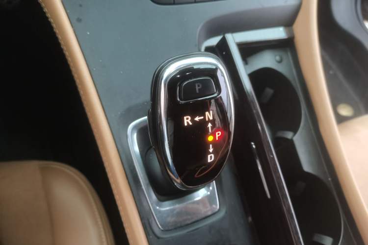 Used Buick LaCrosse 2016 20T Luxury Model Gear Lever