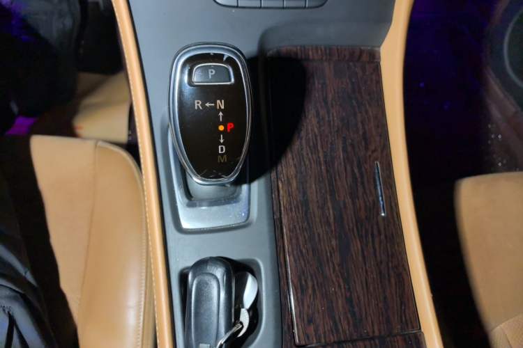 Used Buick LaCrosse 2016 28T Flagship Model Gear Lever