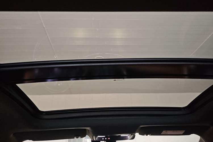Used Buick LaCrosse 2016 28T Premium Edition Headliner